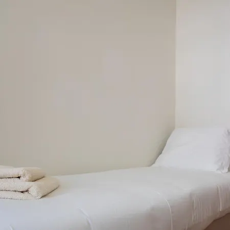 Alvalade 58 - Charming 2 Bedroom Apartment With Ac Near The Airport And City Center Lisbon Exterior photo