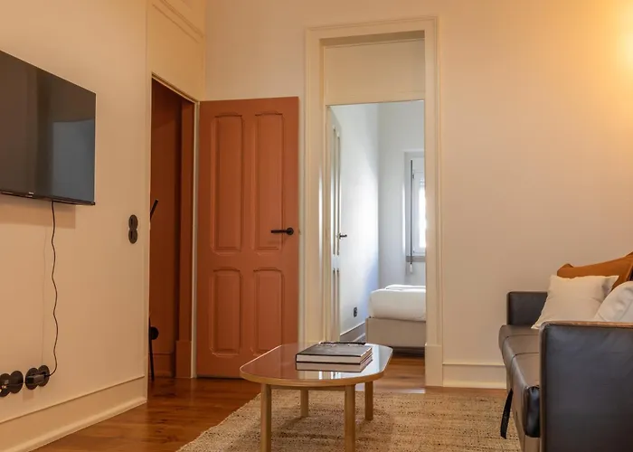 Alvalade 58 - Charming 2 Bedroom Apartment With Ac Near The Airport And City Center